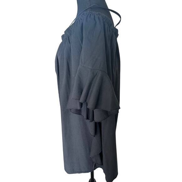 Boohoo - Off Shoulder Black Blouse 3/4 Flowey Sleeves - Size 22 NWOT - Picture 2 of 9